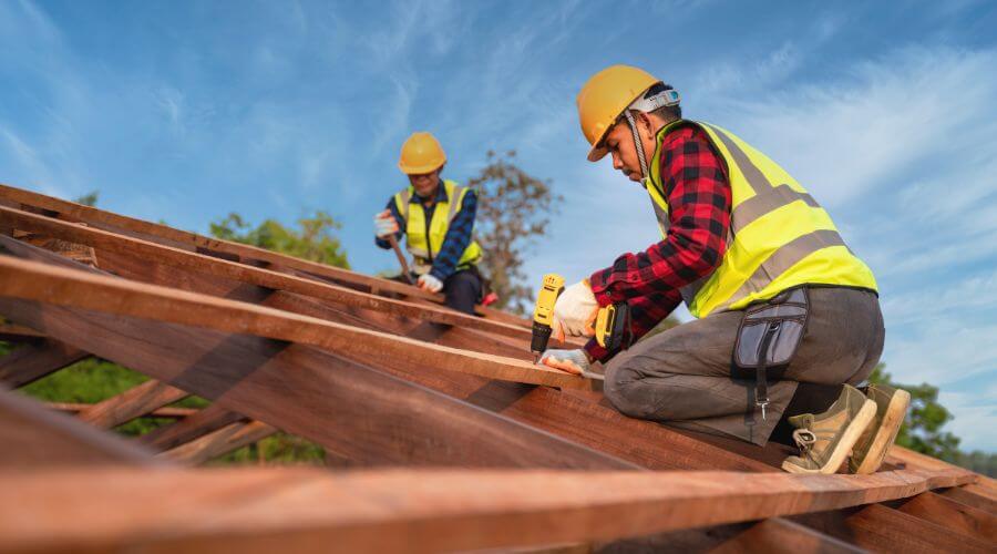 Professional Flat Roofing Installation services in Columbus, IN